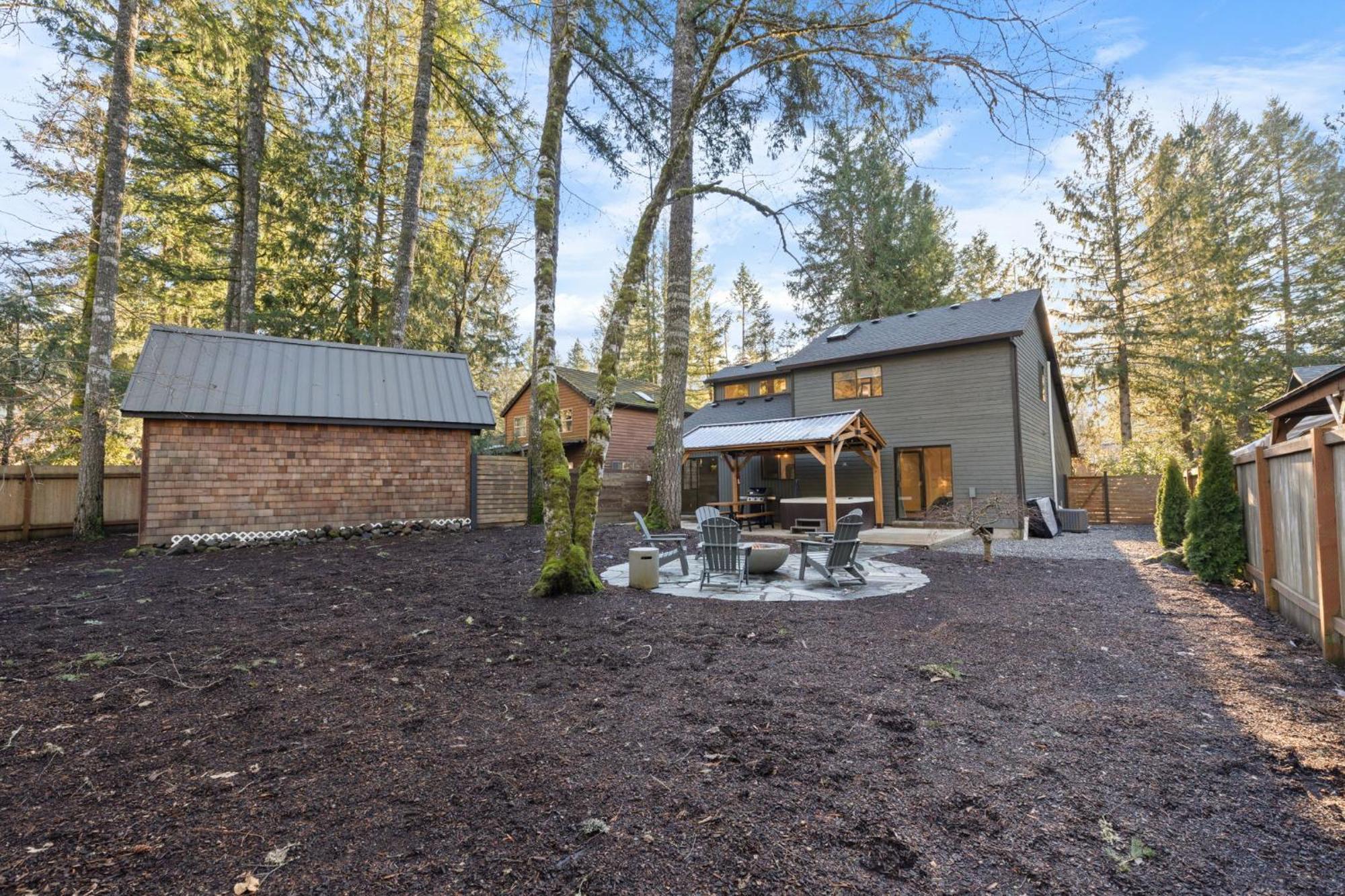 Stay Portland Collection - Alpine Retreat Hot Tub, Fire Pit & Game Room Rhododendron Εξωτερικό φωτογραφία